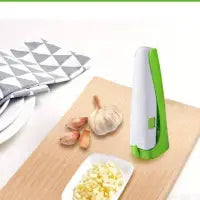 Garlic Cutter Cubes