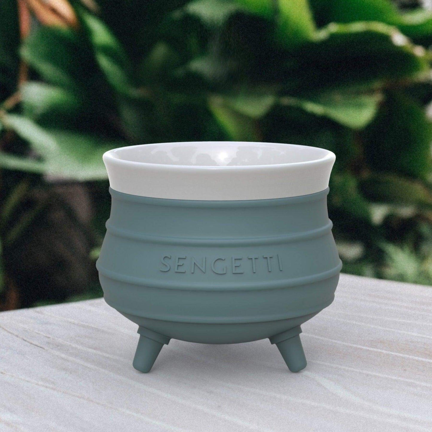 Medium Potjie Pot Oven safe serving dish Sengetti by Andy Cartwright