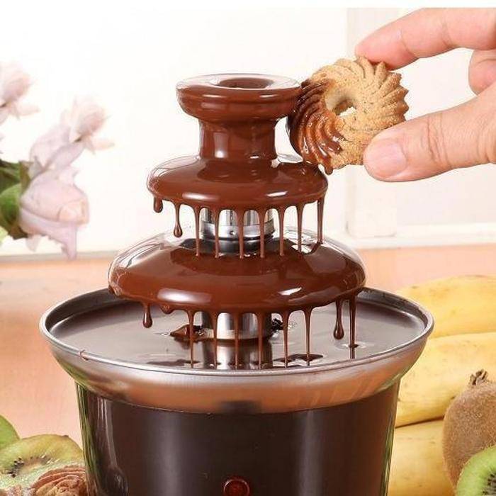 Mini Chocolate Fondue Fountain