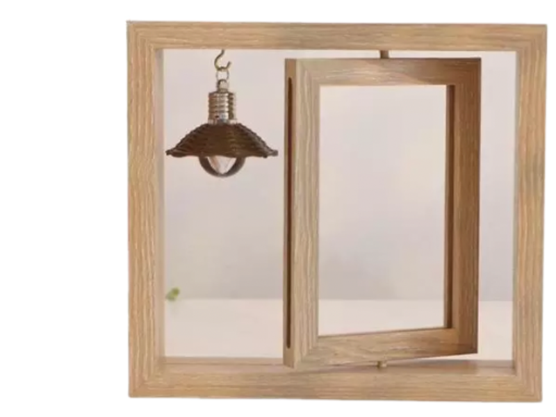 Swing Frame with light detail